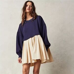 Free People Women's White & navy‎ Eleanor Pleated Trapeze Sweatshirt S Size NWT
